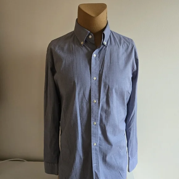 Uniqlo Blue Checkered Dress Shirt - Picture 4 of 8